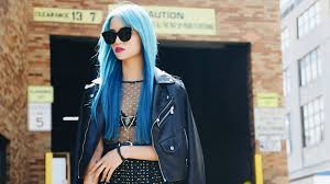Blue and red are the colors of choice.enjoy the epic hair dye! 5 Ways To Temporarily Color Your Hair For Halloween Stylecaster