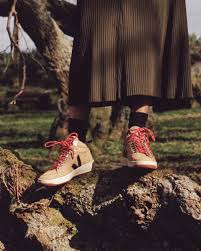 We Ve Got Your Next Fall Kicks Our Roraima Desert Black Rust Sole Vejavroraima Roraima Vejakicks Vejakids Summerkicks Kicksoftheday Sneakers Wildrubber