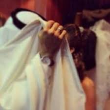Between married couples, a parent to a child or vice versa, a grandparent to a grandchild etc are halal. Can Muslims Kiss Before Marriage How Do Muslims Have Sex