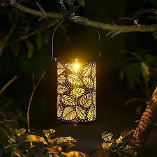 Gigalumi Solar Laterne Fur Aussen Wasserdicht Metall Gartenlaterne Hangende Solarlampe Ideal Fur Garten Terrasse Hinterhofe Und Weg In 2020 Laterne Garten Lampe Laterne