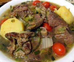 Resepi sup tulang yang asli, keistimewaannya terletak pada rencah supnya yang di perbuat sendiri tanpa sup bujut, memberikan rasa sup yang pekat dan sungguh asli. Resipi Sup Daging Siam Segar Dan Sedap