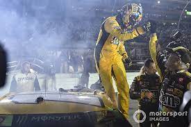 Tyler reddick won the series. Kyle Busch Wins Homestead Finale Claims Second Cup Title