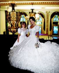 Check spelling or type a new query. 140 Brautkleider 80er Und 90er Ideen In 2021 Braut Kleider Brautkleid