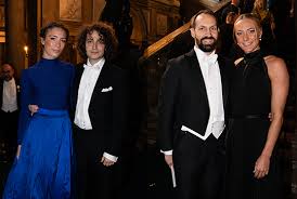 We did not find results for: Official Dinner At The Royal Palace Sveriges Kungahus