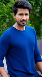 He started his acting career, playing the lead role in the sports film vennila kabadi kuzhu, winning acclaim for his portrayal. Vishnu Vishal Wife Actor Marriage Photos Movies New Movie Wiki Biography Pocket News Alert
