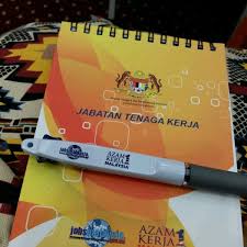 Upah insentif berdasarkan pada standar prestasi yang disusun berdasarkan penelitian gerak dan waktu, evaluasi jabatan, dan tingkat jasa. Dept Of Labour Jabatan Tenaga Kerja Government Building