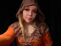 These colder nights have me ready for Halloween.