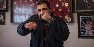 120 kilo ve 191 cm boyunda olan sam, amatör boks hayatında büyük başarılar elde etmiştir. Sinan Samil Sam Yogun Bakimda Haberi Son Dakika Haber Basliklari Ve Gelismeler Haberler