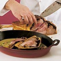 Les Petites Et Grandes Gourmandises De Zem Le Gigot D Agneau En Feuilletage Du Chef Paul Bocuse Gigot Agneau Agneau Recettes De Cuisine