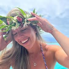 Alexandra Barker (@xandasvb) • Threads, Say more