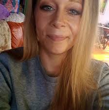 I keep getting bombarded with ads from, Temu; some of the art equipment(  easels, paintbrushes etc )looks pretty good; Has anyone actually purchased  anything from them, and if so, what is the