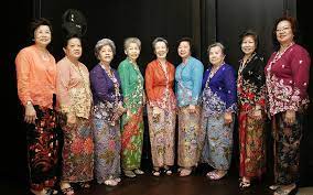 Does anyone know where the good nonya kebaya shops are located in melaka? Peranakan Life Malaysia Nyonya Kebaya