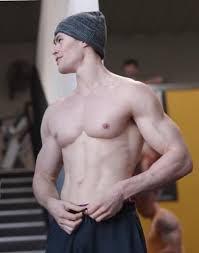 With my on and off back injury i've decided to take a… David Laid After Workout He Looks So Small What Jucy Hes Taking Now I Think Its A Low Dosages Of Test Only Nattyorjuice