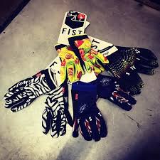 You Are First Check It Out Fist Gloves Ab Sofort Bei Uns Auf Lager Top Design Top Qualitat Top Funktion Fairer Preis Free Wheels Instagram Fist Fotos