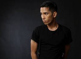 Telah mencetuskan kontroversi di awal tahun dengan klip video yang dikatakan menyindir beberapa artis tempatan, lagu drama diumumkan sebagai lagu terbaik pad. Newcomer Naim Daniel Wins Best Song At Anugerah Juara Lagu The Star