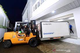 Pastikan anda bermitra dengan pt forklift indonesia untuk mendapatkan produk material handling berkualitas lainnya dengan harga. Vaksin Covid 19 Tiba Di Indonesia Tiongkok Langsung Cairkan Duit Rp 7 Triliun Radar Sulbar