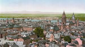 The match is a part of the bundesliga. Les Plus Beaux Villages Et Villes De La Rhenanie En Allemagne