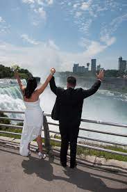 Niagara Falls Wedding Fallsweddingchapel Fall Engagement Pictures Niagara Falls Wedding Niagara Falls New York