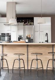 Weer Verliefd Op Je Huis Make Over In Eemdijk Stylist Fietje Vtwonen Kleurrijke Woonkamers Keuken Eetkamer Eetkeuken