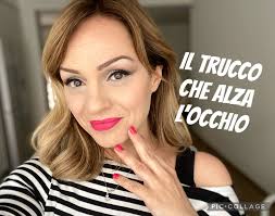 Trucco che alza lo sguardo