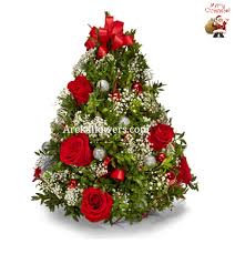 Christmas Delightful Arrangement Christmas Tree Flowers Christmas Flower Arrangements Christmas Flowers