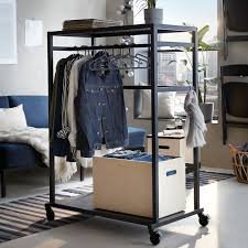 Ravaror Aufbewahrungselement Mit Rollen Schwarz 100x140 Cm Ikea Osterreich Aufbewahrung Ikea Raumteiler