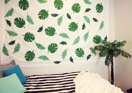 Paint and wall covering materials must be consistent with the general aura of the room. Dear Hometalk How Can I Decorate With White Twin Sheets Hometalk