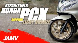 Velg motor yang beredar dipasaran juga memiliki beragam jenis serta warna menyesuaikan dengan kebutuhan pasar. Repaint Velg Pcx Sapporo Light Bronze Keren Abis Youtube