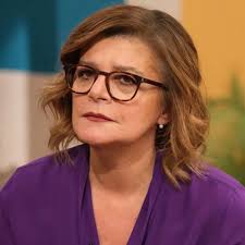 De luto, Júlia Pinheiro chora perda: "Abraço-te com a ternura de sempre"