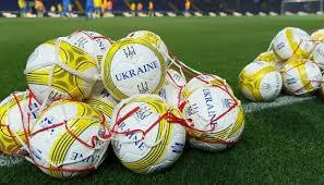 Ukrainian Premier League stages three matches on August 16 as Karpaty lead