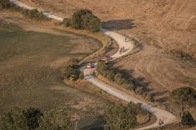 It is the fourteenth running of the modern version of the tour of britain. Strade Bianche 2020 Van Vleuten E Alaphilippe A Caccia Del Bis Sugli Sterri Senesi Bicitv