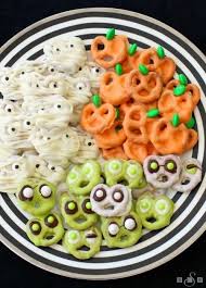 Halloween Pretzels 3 Easy Mein Blog Alles Rund Um Die Themen Genuss Geschmack Kochen Backen Braten Lebensmittel Essen Halloween Vorspeisen Halloween Snacks
