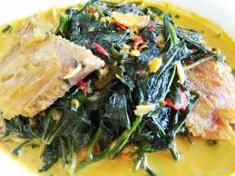 Kalau nak tukar ikan masin dan nenas tu pada ayam dan nangka muda pun boleh, cara masak nye same je, kalau kat rumah ros di nogori tu, kami. Facebook