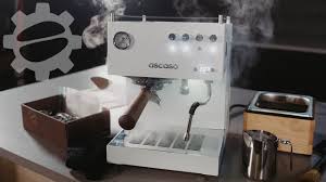 The result is a more even extraction, which produces balanced espresso flavor. Avqb494gkbmgdm