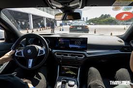 Xe BMW tại Việt Nam ngày càng dễ tiếp cận, lái có còn 'chất'?