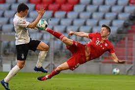 To, że nie strzelił dotąd żadnej bramki nie jest dla nas problemem. Robert Lewandowski Gol Na Youtube Sc Freiburg Bayern Monachium 2 2 Wideo Bundesliga Skrot Zobacz Gol Lewego Echo Dnia Podkarpackie