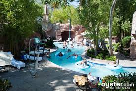 Best Kid Friendly Hotels In Las Vegas Cancun Resort Las Vegas Las Vegas Hotels Kid Friendly Hotels