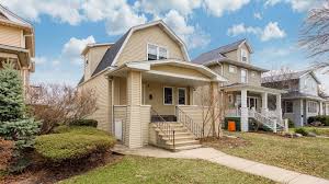 For Sale 4027 N Parkside Ave Chicago Il 60634 Townhomesforsalehinsdale Propertyforsalehinsda Dutch Colonial Homes Natural Stone Countertops Home And Family