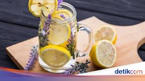 Jus lemon terutamanya mempunyai kebaikan yang banyak. Baikkah Minum Air Lemon Hangat Di Pagi Hari Untuk Hati