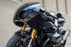 The Dark Knight Singular Rides Bmw R Nine T Custom Bmw Custom Cafe Racer Bmw Motorrad