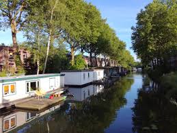 It is located in the eastern corner of the randstad conurbation, in the very centre of mainland netherlands. Utrecht An Energy Plan Devised By Citizens Energy Cities
