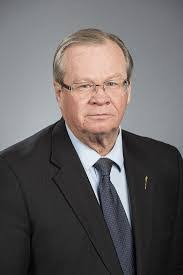 Eric Mallet's Instagram, Twitter & Facebook