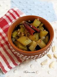 Lauki Ki Sabji Recipe Easy Bottle Gourd Recipe Recipe Recipes Raw Food Recipes Bottle Gourd Recipe