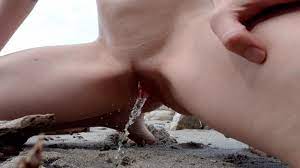 Soaking the Sand with my Pee - Pornhub.com