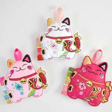 Image result for tbn:ZmxTz4tzjnsxqM::www.berceaumagique.com/produits/b/b_ange-sanguine-6f.gif