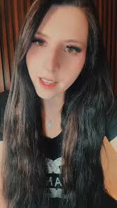 Bethany Roy (@creditbybethany) • Instagram photos and videos