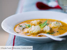 Nage De Lotte A La Creme De Poivron Et Basilic Recettes Recette En 2020 Recettes De Cuisine Recette Recette De Plat