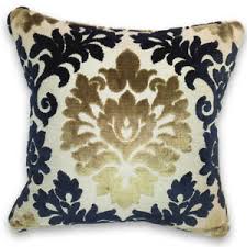 Qui danno corpo ed anima ad un complemento d'arredo che attira tutta l'attenzione su di. Cuscino Arredo In Velluto Damascato Fondo Tessuto Nero Beige Per Divano Salotto Ebay