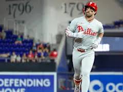 Phillies' Bryce Harper Sends Warning On Luis Arraez Move, 'It's Gonna Suck'  - Yahoo Sports