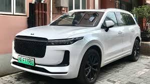 Nio president lihong qin has expressed nio's interest in release a new flagship vehicle on nio day 2020. Li Auto Stock Falls On Li One Recall China Electric Car Stocks Nio Xpeng Take Breather Investor S Business Daily